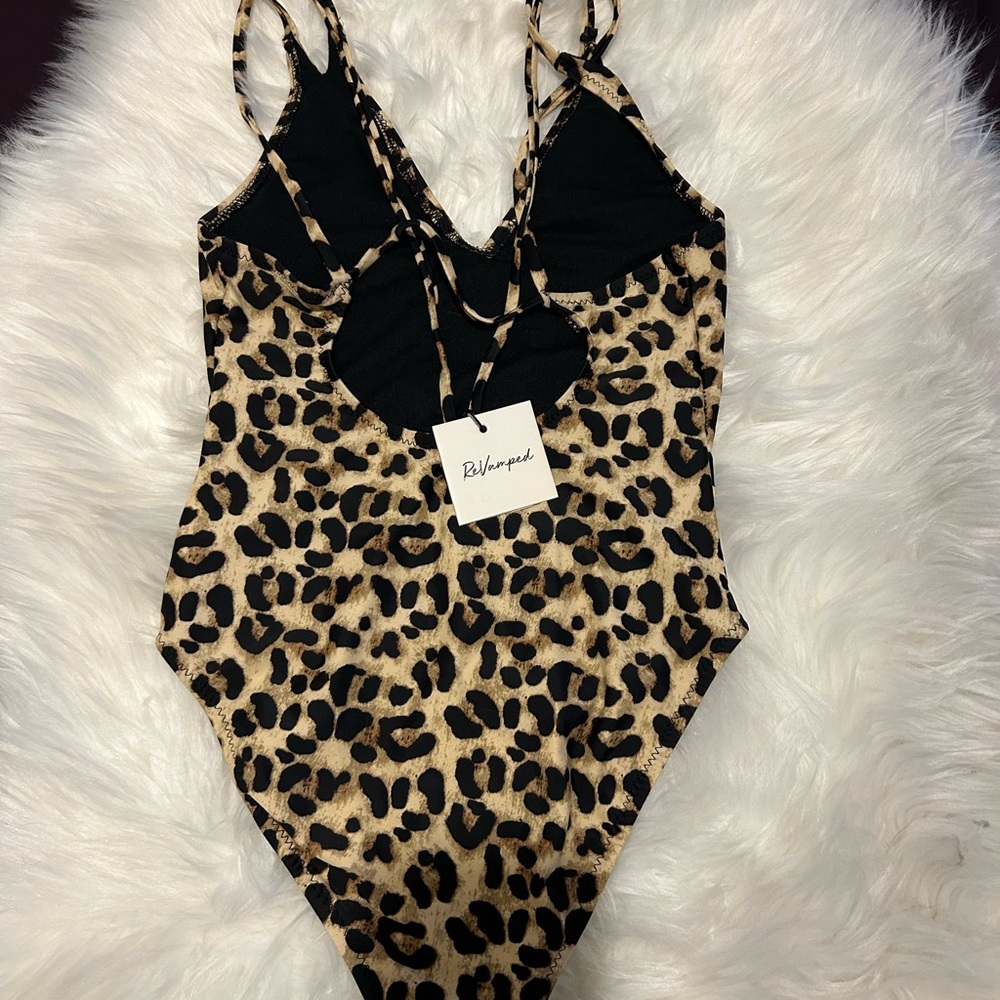 Women’s one piece leopard swimsuit
